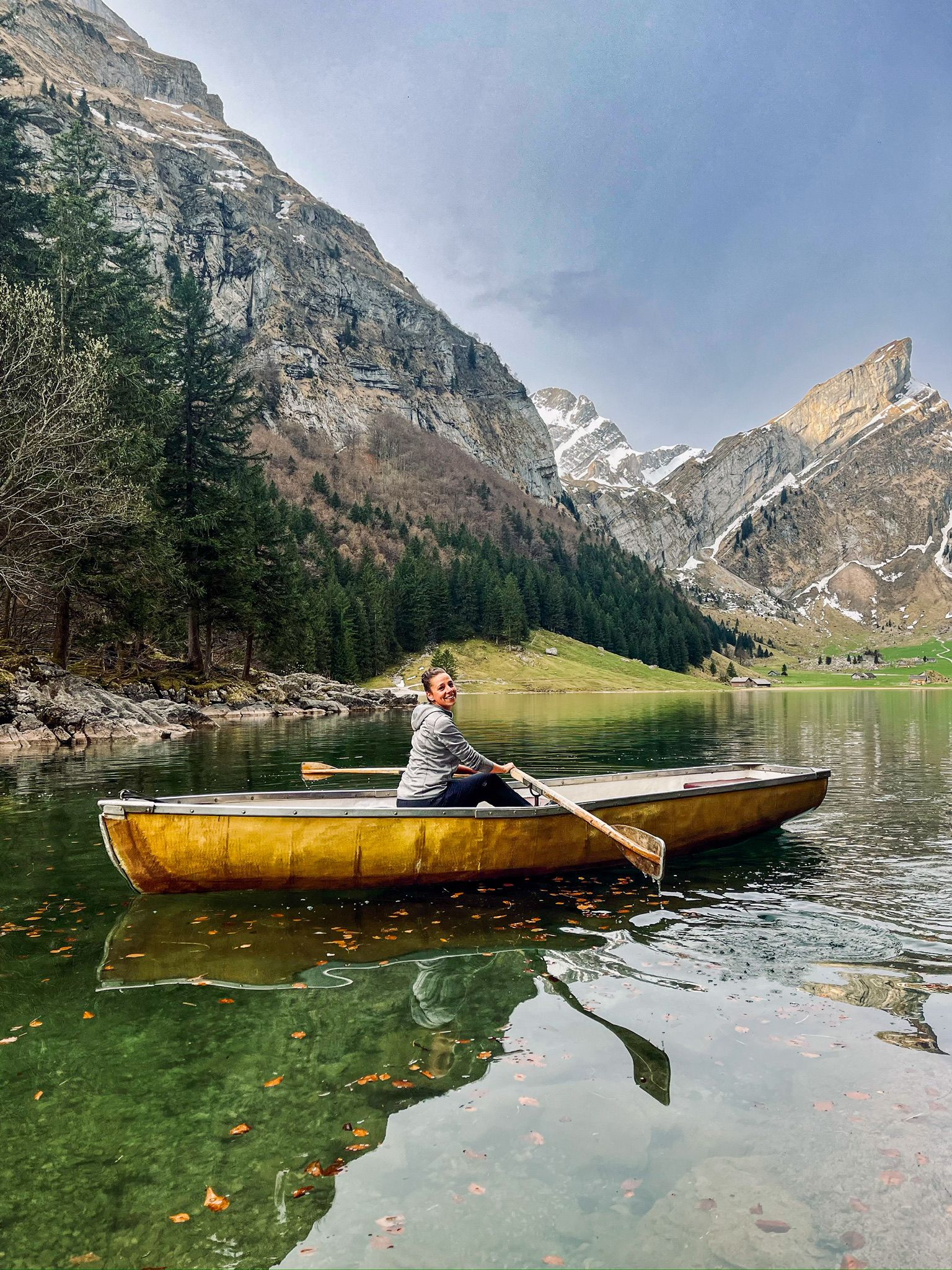 Bootfahrt auf dem Seealpsee. Bootmiete im Berggasthaus Forelle